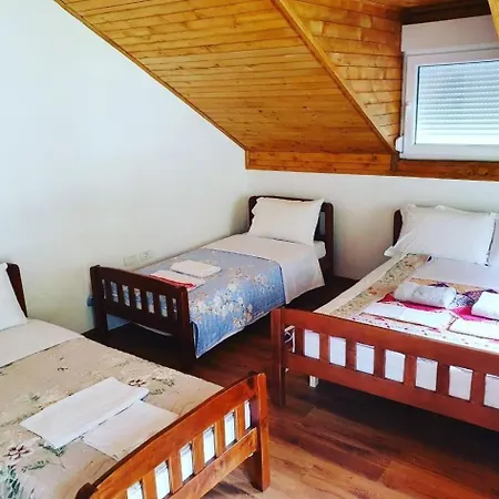 Guest house Hysa